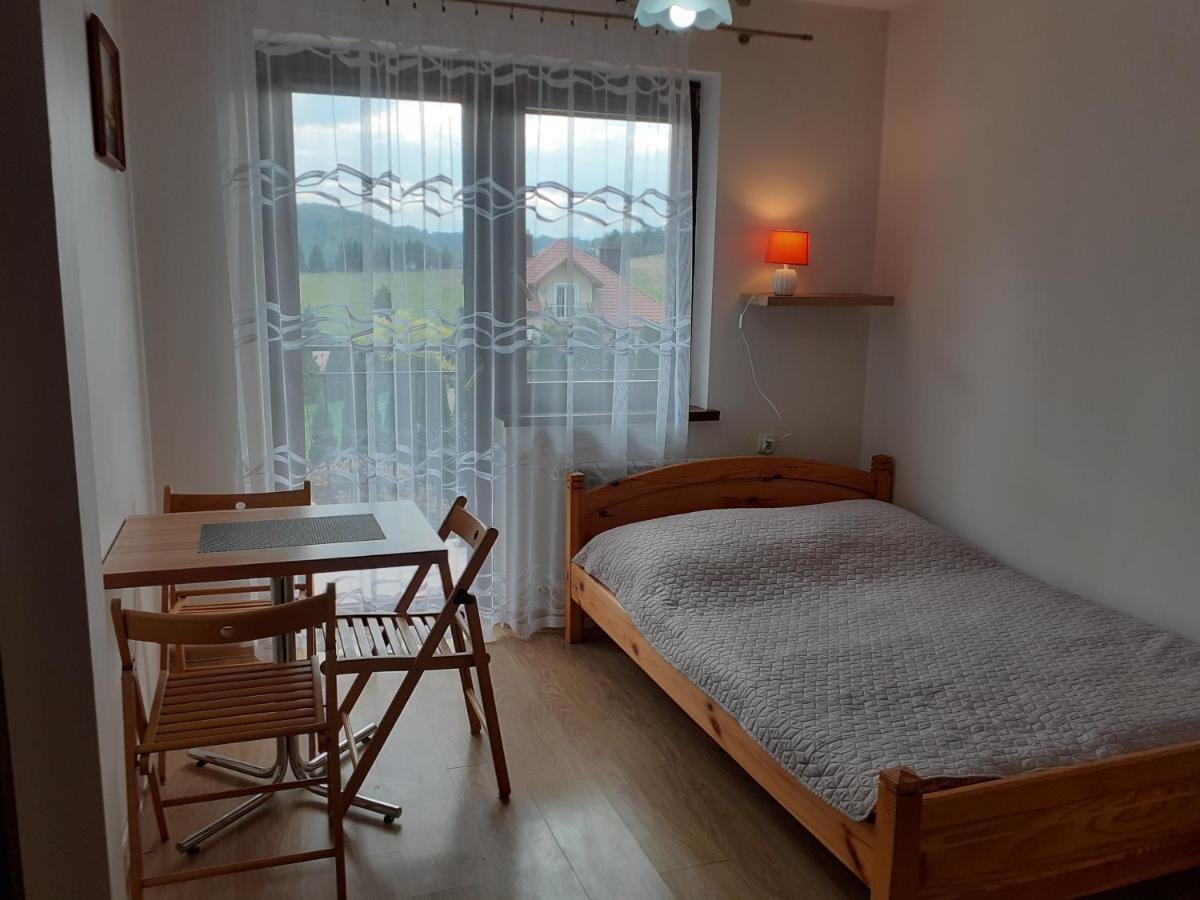 Zielony Zakatek Domki I Pokoje 661-038-537 Polańczyk Exteriér fotografie